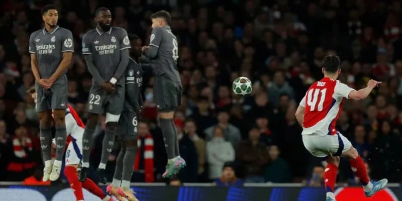 Arsenal đè bẹp Real Madrid ở Champions League
